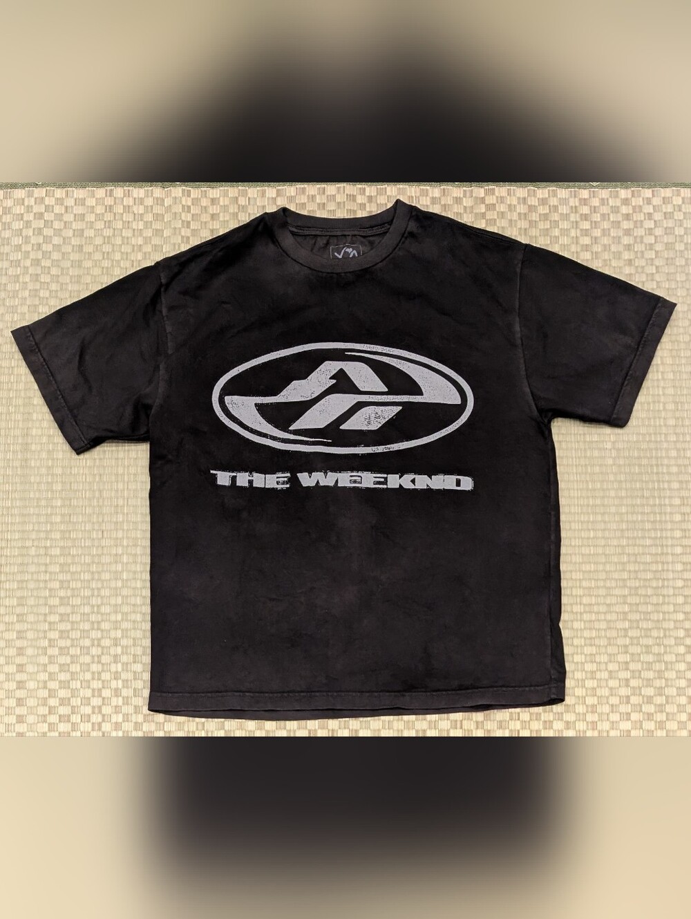 The Weeknd After Hours Till Dawn 2025 Face Tour T-Shirt Men's Size Large *Faded* - Picture 2 of 6